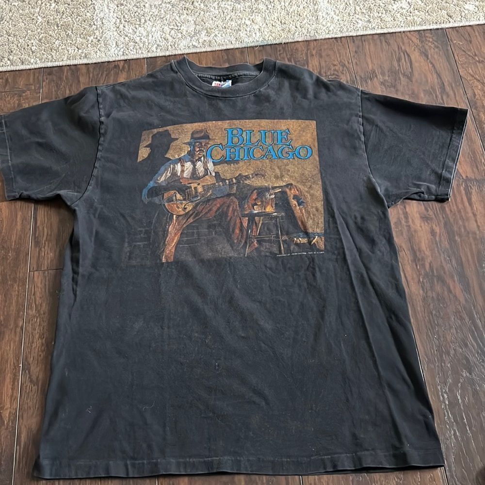 HANES BEEFY-T size L 1994 Blue Chicago VTG single stitched‎ graphic tee GUC